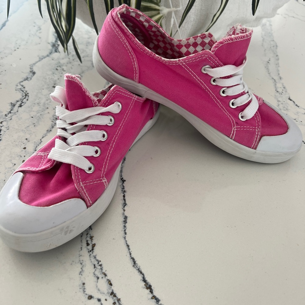 Women’s sneakers Joe boxer Pink Canvas with pink and white checkered size 5